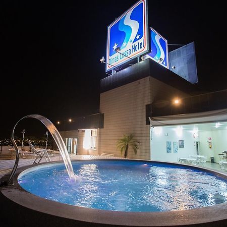 Dimas Lessa Hotel Монтис-Кларус Экстерьер фото