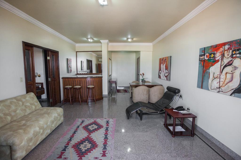 Dimas Lessa Hotel Монтис-Кларус Экстерьер фото